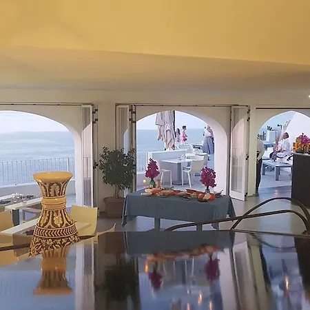 Santa Isabel Hotel Malfa (Salina)